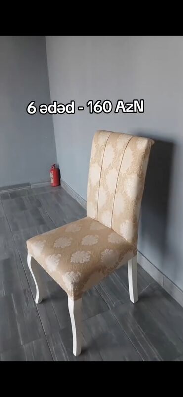 işlenmiş stol stullar: Stul 6 ədəddir. Cəmi 160 manat. Ünvan Bineqedi/Sentralni yaxinliqi
