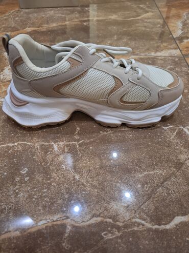 Patike: Patike, Reserved, veličina - 40 — 1