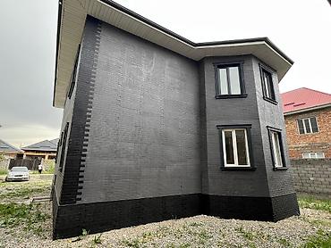 Продажа коттеджей и домов: 🏡 Продаётся современный двухэтажный дом с подвалом 📍 мкр. Достук — 13