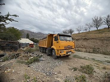 дом на колесах автобус: Самосвал КАМАЗ 65201 (8x4) - Конфигурация осей: 8x4, три задних моста — 2