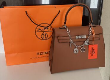 сумка для документов: Сумка оргинал срочно продаю новенький ✨