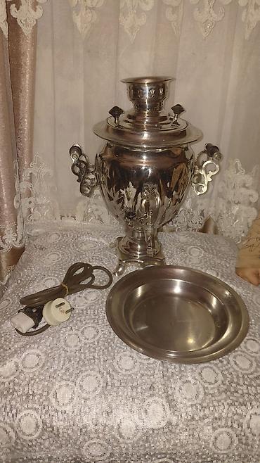 Elektrikli samovar – metal korpuslu, klassik dizayn. Komplektə: -