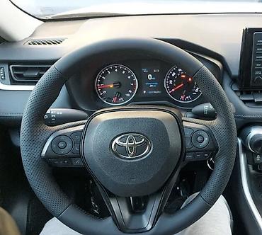 devo tiko: Оплётка на руль для Toyota Подойдет на Камри 70, Рав 4 Оплетка из эко — 1