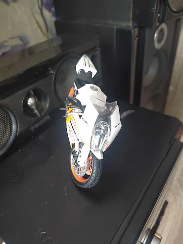 İncəsənət və kolleksiyalar: Kolleksiya üçün motosiklet modeli - Tip: idman motosikleti maketi - — 4