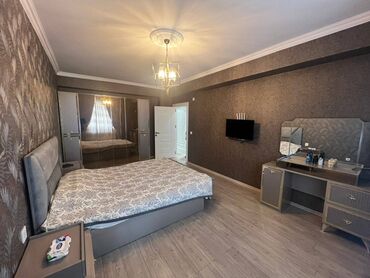 Mənzil kirayələyirəm: 3 otaqlı, 80 kv. m — 4