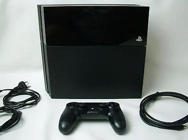 sto za pc: Sony PlayStation 4 (novija fat generacija), korektno očuvana i — 5