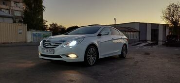 Hyundai: Hyundai Sonata: 2 l | 2013 il Sedan — 2