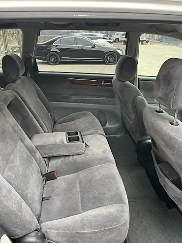 Toyota: Toyota Ipsum: 2003 г., 2.4 л, Автомат, Бензин, Минивэн — 6