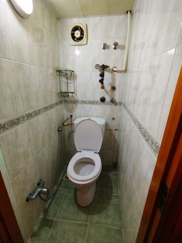 Uzunmüddətli kirayə mənzillər: Kirayə Həzi Aslanov metrosu dan 10 dəq məsafədə 2 otaq 6/5 Orta — 7