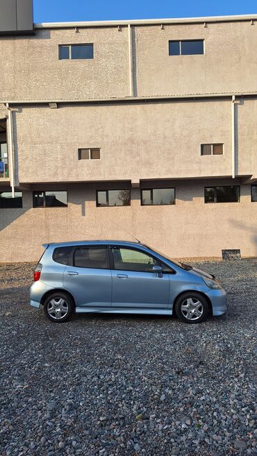 фит машина куплю: Honda Fit: 2003 г., 1.3 л, Автомат, Бензин