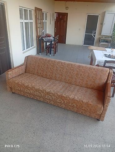 acılıb bağlanan kravat: Çatma mexanizimli divan-krevet - Ölçü: təxmini 3 nəfərlik oturacaq; — 3