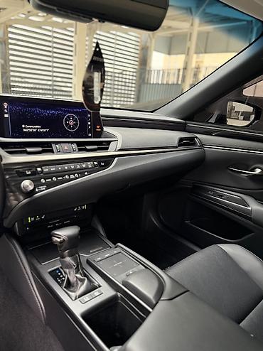 Lexus: Lexus ES: 2022 г., 2.5 л, Автомат, Гибрид, Седан — 7