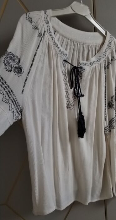 Köynək və bluzalar: Qadın bluzu – tünd narıncı/qırmızı (burgundy) rəngdə, uzunqollu, öndən -da lalafo.az — 8 Köynək və bluzalar: Qadın bluzu – tünd narıncı/qırmızı (burgundy) rəngdə, uzunqollu, öndən — 8