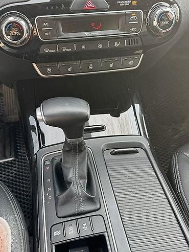 Kia: Kia Sorento: 2018 г., 2 л, Автомат, Дизель, Кроссовер — 9