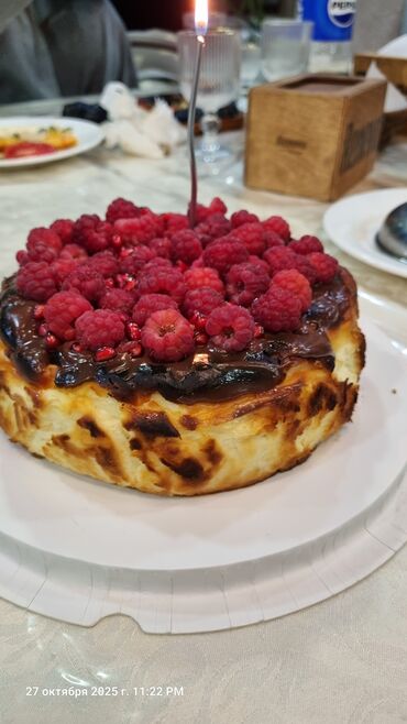 помидор урук: Чизкейк «Баскский» с шоколадом и ягодами - Классический баскский