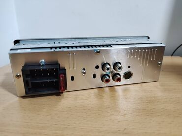 Audio oprema za auto: Radio za kola USB Bluetooth 4x45W Radio za auto USB Bluetooth — 8