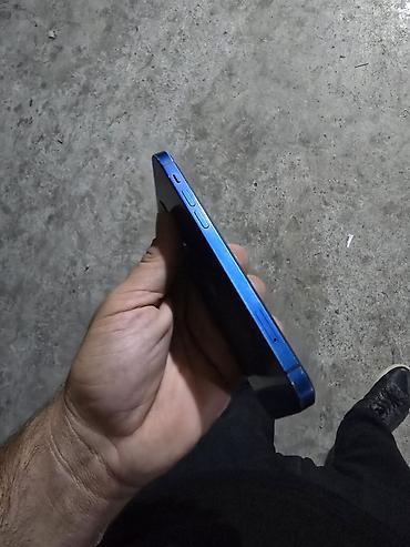 aple 17: IPhone 12, Mavi, Face ID — 3