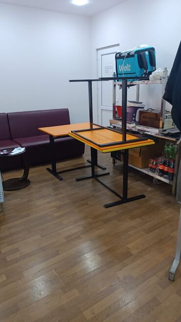 Masa və oturacaq dəstləri: Mətbəx üçün, Yeni, Açılmayan, Dördbucaq masa, 4 stul — 9