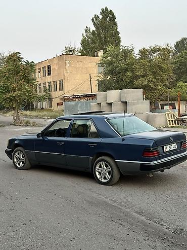 ауди 100 багаж: Mercedes-Benz W124: 1992 г., 2.2 л, Механика, Бензин, Седан — 3