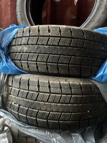 зимние шины 22555 r18: Продаю зимние шины 205/60R16. Цена 14000сом. Зима близко 🫅🏻