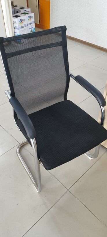 купить компьютерное кресло в баку: 2 ədəddi 1i 65₼
 Ünvan Yasamal Zəhra04