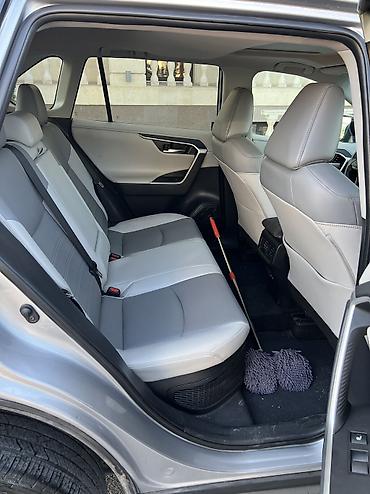 Продажа авто: Toyota RAV4: 2020 г., 2.5 л, Вариатор, Гибрид, Кроссовер — 7