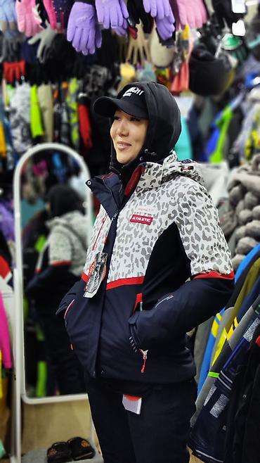 Спортивные костюмы: Лыжные костюмы Куртки Худи Термо белье. Наш адрес рынок Дордой Мурас — 17