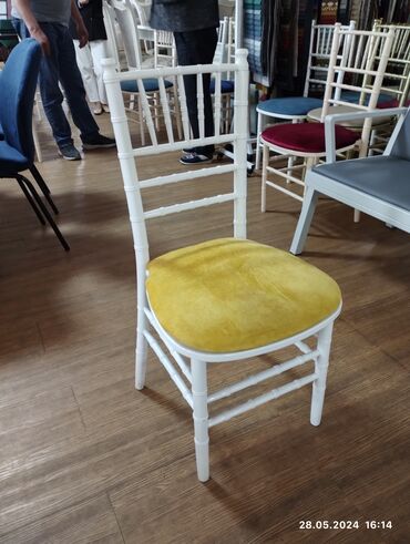 стулья для салонов красоты: Стулья Для кафе, ресторанов, Для зала, С обивкой, Новый