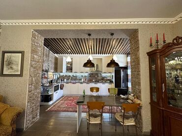 Həyət evləri və villaların satışı: Satılır: geniş həyətli fərdi yaşayış evi (tam mebellə) - 2 mərtəbəli — 9