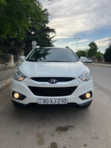 sumqayit masin bazari alqi satqi: Hyundai ix35: 2 l | 2010 il Universal