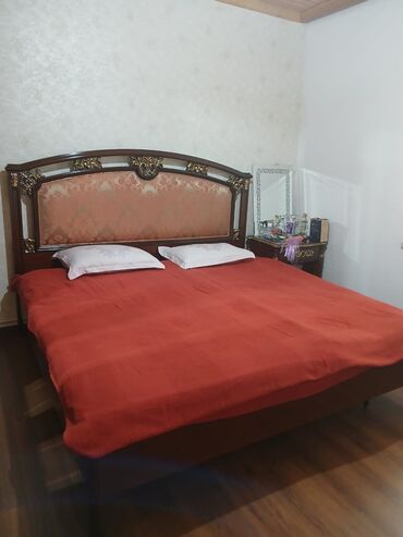 Divan və masa dəstləri: İkinəfərlik çarpayı