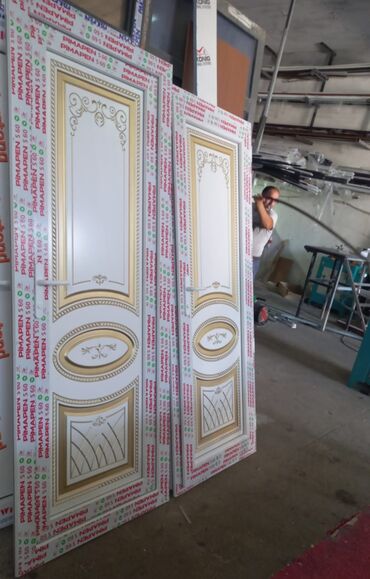 Plastik qapılar: Yeni Plastik qapı 80x200 sm Zamok və çərçivə ilə, Zəmanətli, Pulsuz quraşdırma, Pulsuz çatdırılma, Rayonlara çatdırılma — 19