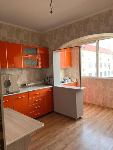 суточно квартира: 2 комнаты, 68 м², 106 серия улучшенная, 8 этаж, Косметический ремонт