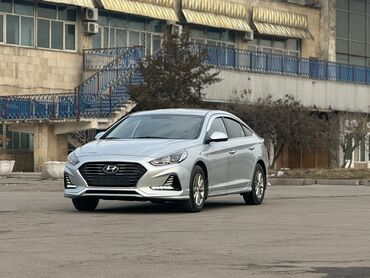 автомобиль хундай: Hyundai Sonata: 2018 г., 2 л, Автомат, Газ, Седан