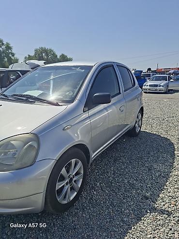 авто ярис: Toyota Yaris: 2001 г., 1.3 л, Автомат, Бензин, Хэтчбэк — 2