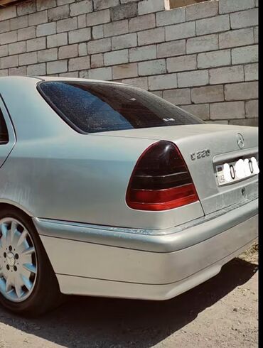 бампер на мерседес w210: Mercedes-Benz 220: 2.2 l | 2000 il Sedan