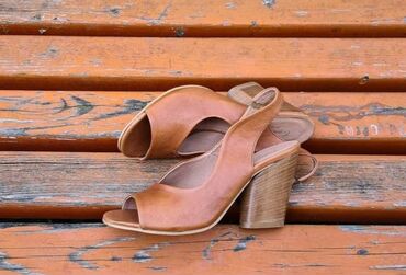 zenske cipelice italijanske kozne broj: Sandale, 38