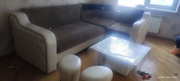 beş açılan tüfəng: Di̇van-kravat, İşlənmiş, Açılan