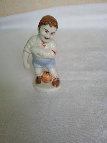 Heykəlciklər: Heykəlcik, 1961 il, Farfor, SSRİ, Ünvandan götürmə
