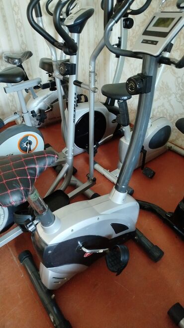 komedixana bilet hardan almaq olar: Trenajor tam ideal veziyyetde. 👉Azz işlənmiş tezeden seçilməyən
