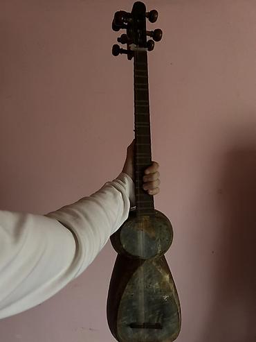 tar aləti: Tar – Azərbaycan milli simli musiqi aləti - Korpus: Bütöv ağacdan — 1