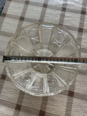 Посуда: Продаю чешский хрусталь, б-у в отличном состоянии. Вазы все разного — 14