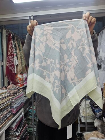 Платки: Платок, Осень-весна, С узорами — 13