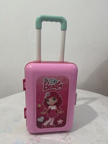 Игрушки: Продаю игрушечные гарнитуры! Б/у состояние хорошее! Кухонный — 5