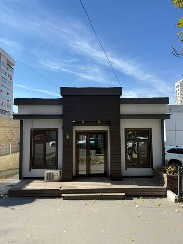 сдаю дом без хозяина пишпек: Ижарага берем Соода жайы, Өзүнчө турган дүкөн, 44 кв. м Иштебеген, Жабдууларсыз, Ремонту менен, Суу, Канализация, Электр жарыгы, 1-сызык