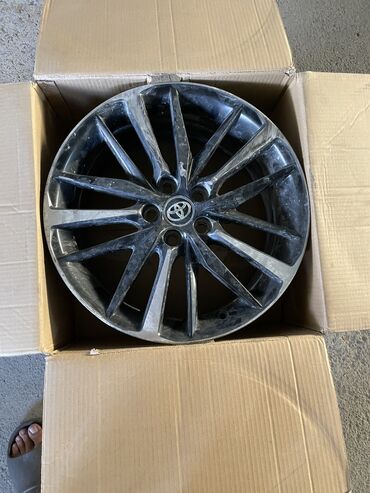 поворотник тойота виндом: Куйма Дисктер R 18 Toyota, 1 даана, тешиктери - 5