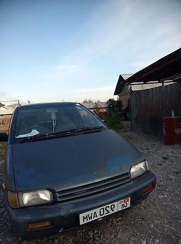 step rf3: Nissan Prairie: 1992 г., 1.6 л, Механика, Бензин, Минивэн — 4