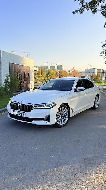 lixiang li 9: BMW 5 series: 2022 г., 2 л, Автомат, Бензин, Седан — 1