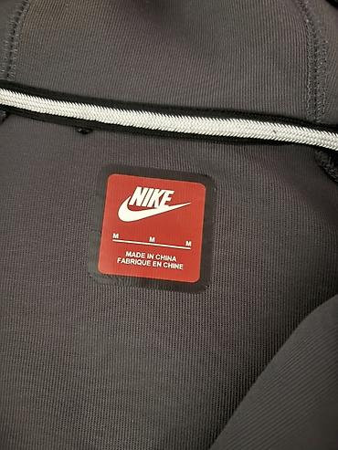 худи nike: Мужская худи Nike, размер M. - Модель на молнии с капюшоном - Цвет — 3