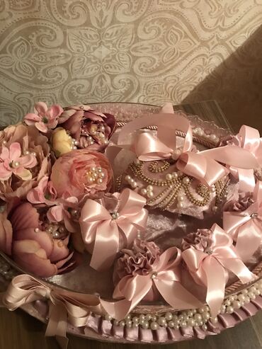 ən gözəl toy geyimləri: Очень красивая хонча доя невесты, для сахара, овальная в розовом
